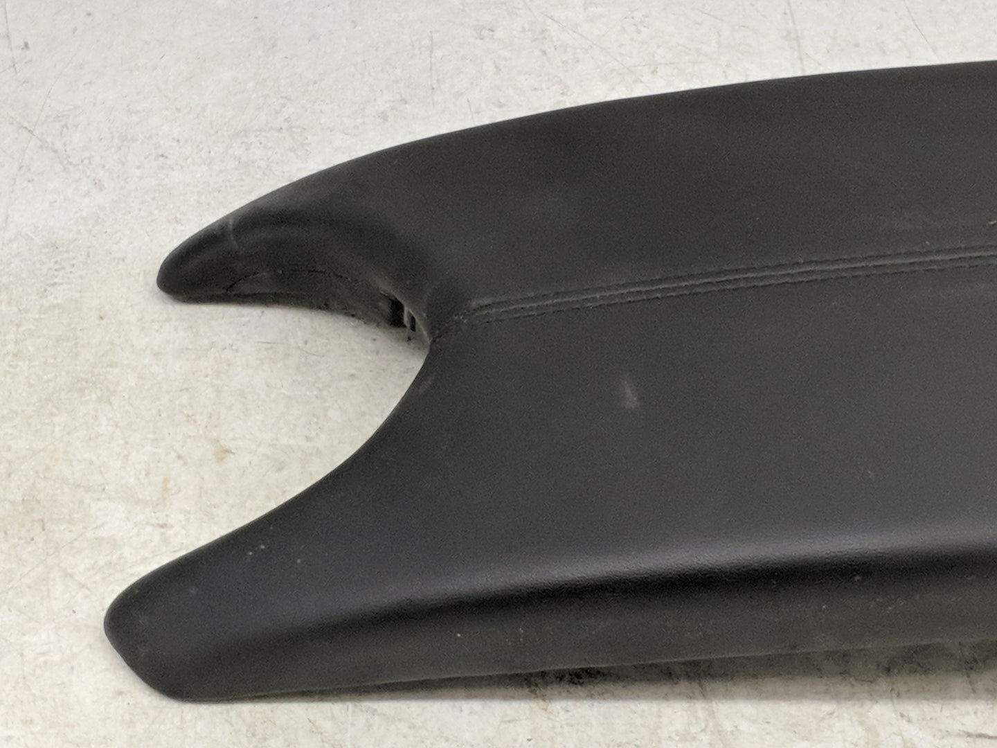 2016 Cadillac Ats Center Console Armrest Cover Lid Fits OEM Used Auto Parts - Oemusedautoparts1.com