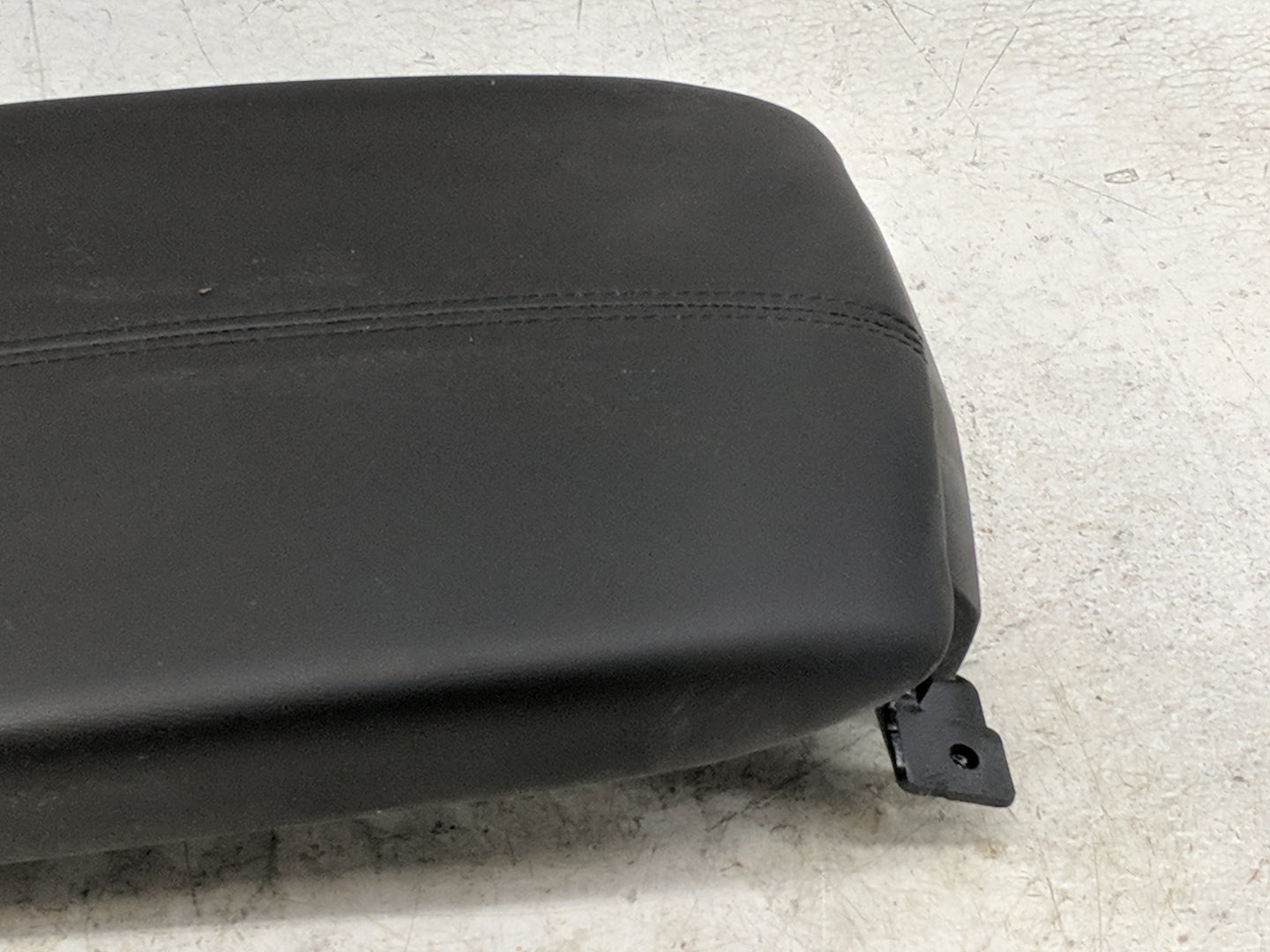 2016 Cadillac Ats Center Console Armrest Cover Lid Fits OEM Used Auto Parts - Oemusedautoparts1.com