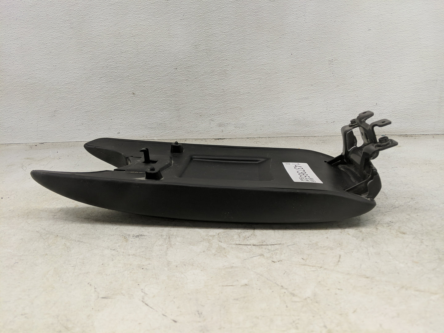 2016 Cadillac Ats Center Console Armrest Cover Lid Fits OEM Used Auto Parts - Oemusedautoparts1.com