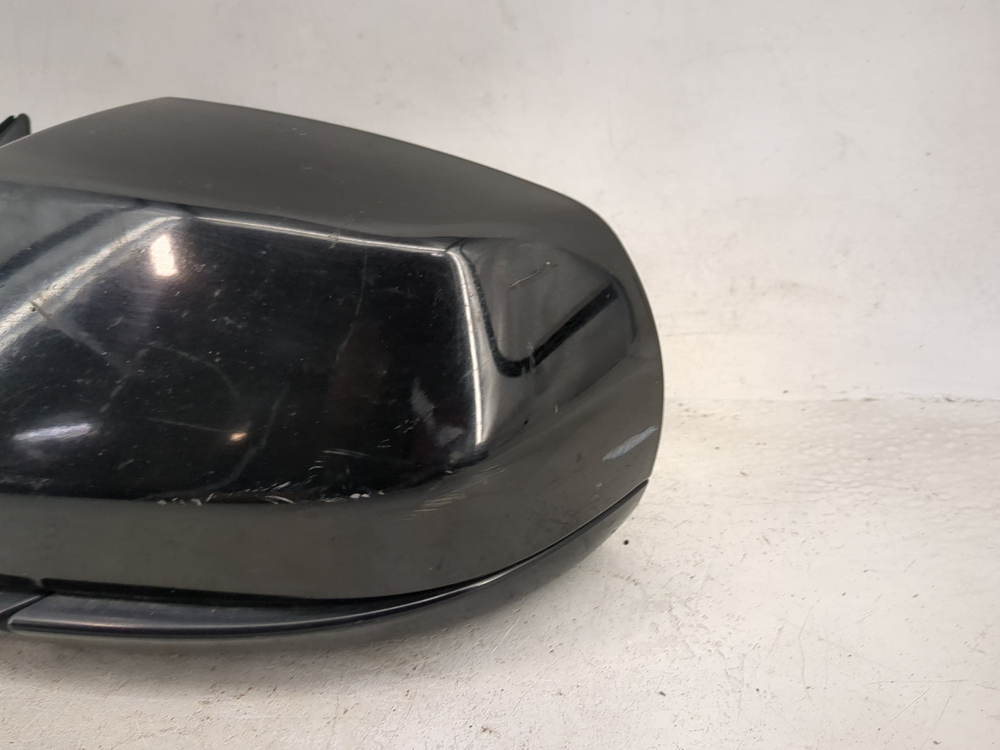 2014-2018 Cadillac Ats Driver Side View Mirror - Left Door Mirror OEM Used - Oemusedautoparts1.com