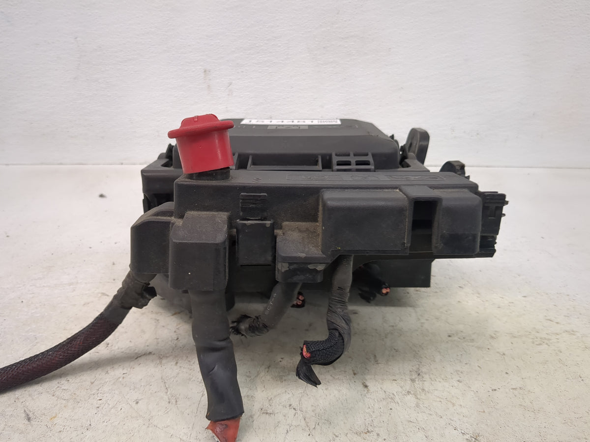 2016 Cadillac Ats Fusebox Fuse Box Panel Relay Module P/N:23218147 Fits OEM Used Auto Parts - Oemusedautoparts1.com