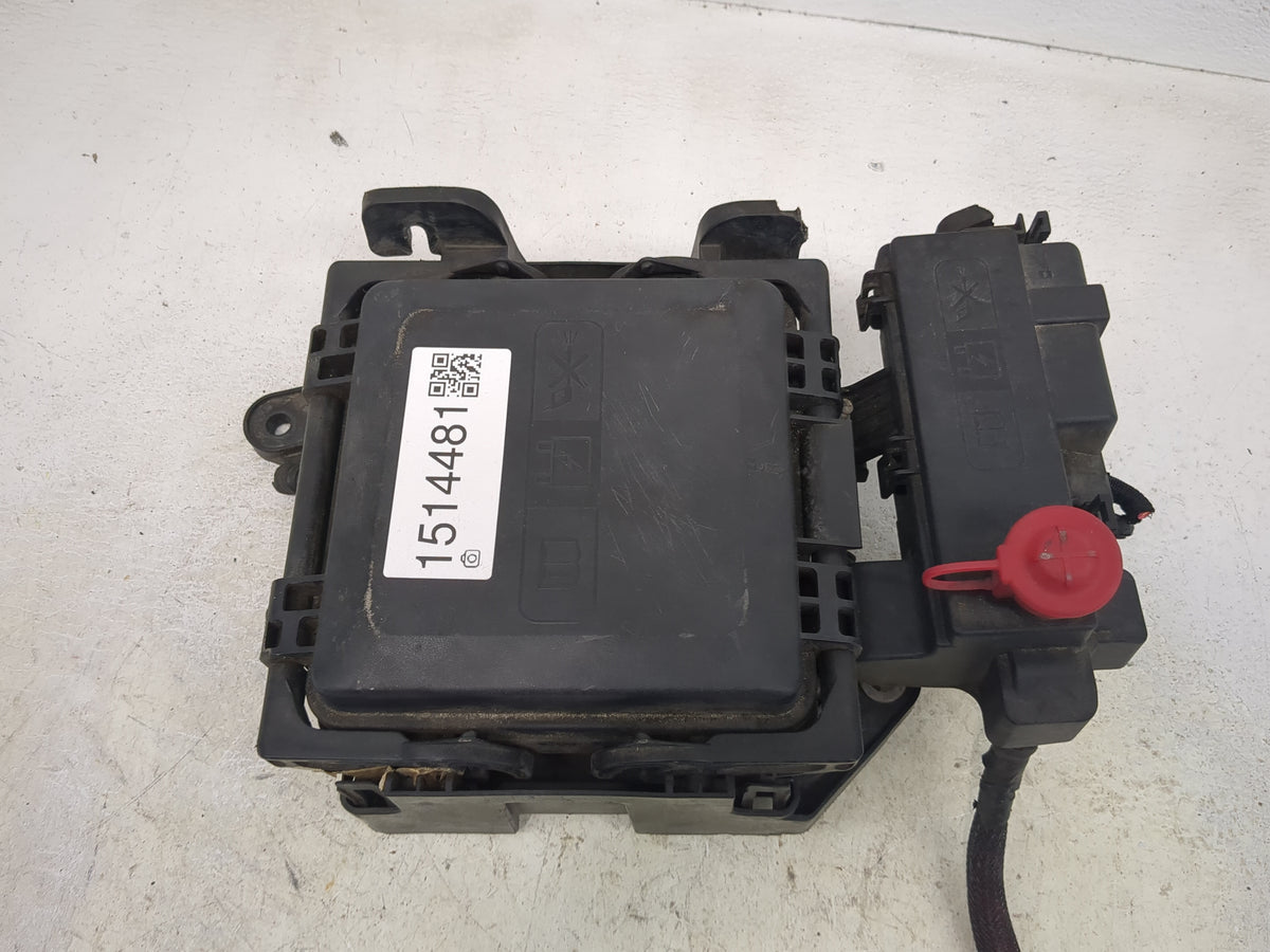 2016 Cadillac Ats Fusebox Fuse Box Panel Relay Module P/N:23218147 Fits OEM Used Auto Parts - Oemusedautoparts1.com