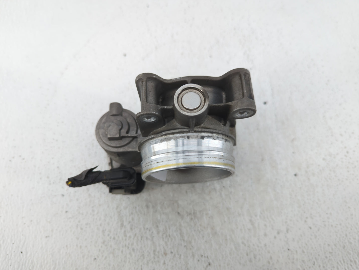 2013-2018 Cadillac Ats Throttle Body P/N:12670837AA Fits Fits 2013 2014 2015 2016 2017 2018 2019 2020 2021 OEM Used Auto Par
