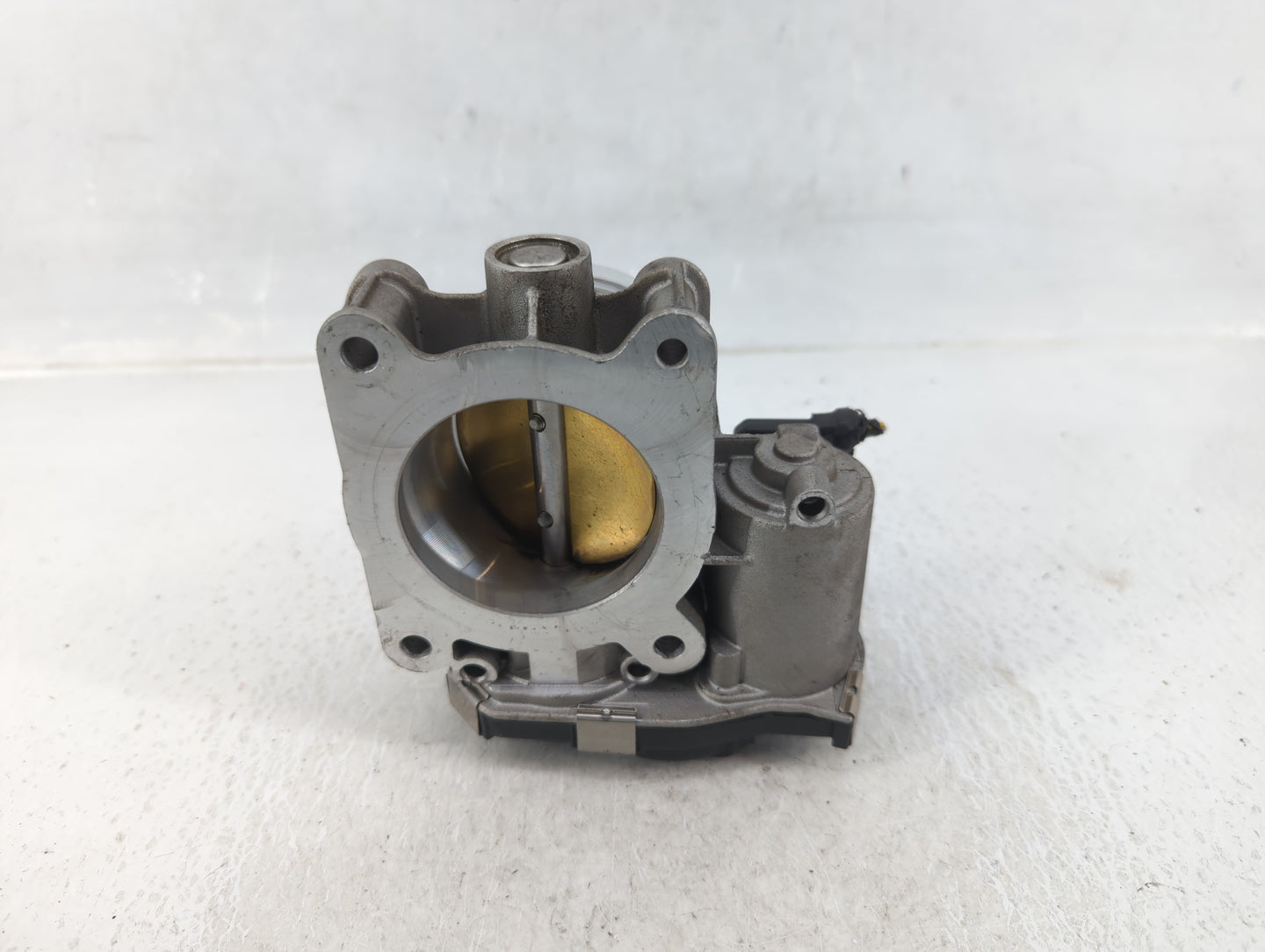2013-2018 Cadillac Ats Throttle Body P/N:12627067DA Fits Fits 2013 2014 2015 2016 2017 2018 2019 2020 2021 OEM Used Auto Par