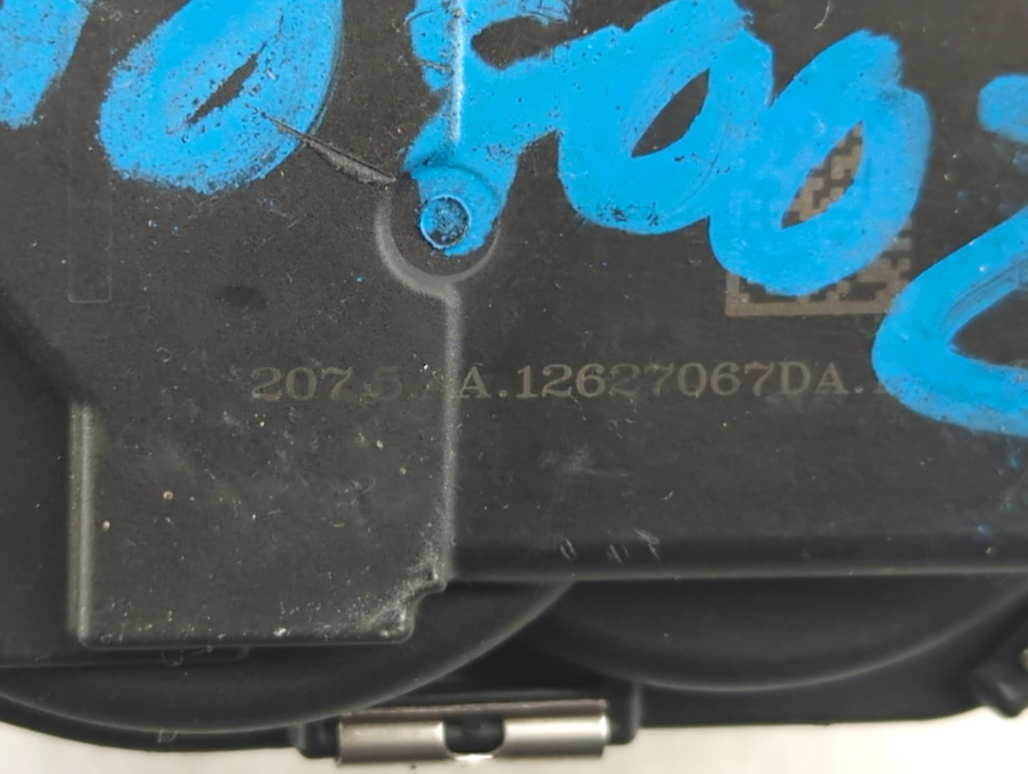 2013-2018 Cadillac Ats Throttle Body P/N:12627067DA Fits Fits 2013 2014 2015 2016 2017 2018 2019 2020 2021 OEM Used Auto Par