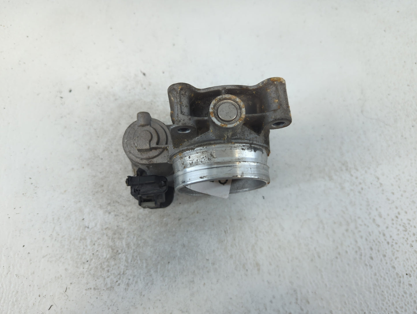 2013-2018 Cadillac Ats Throttle Body P/N:126370670 Fits Fits 2013 2014 2015 2016 2017 2018 2019 2020 2021 OEM Used Auto Part