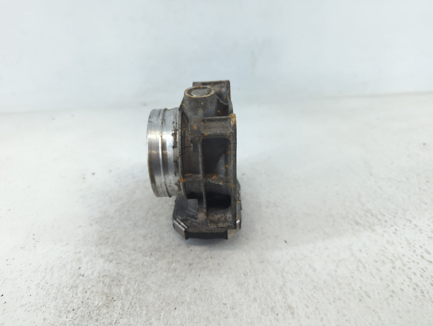 2013-2018 Cadillac Ats Throttle Body P/N:126370670 Fits Fits 2013 2014 2015 2016 2017 2018 2019 2020 2021 OEM Used Auto Part