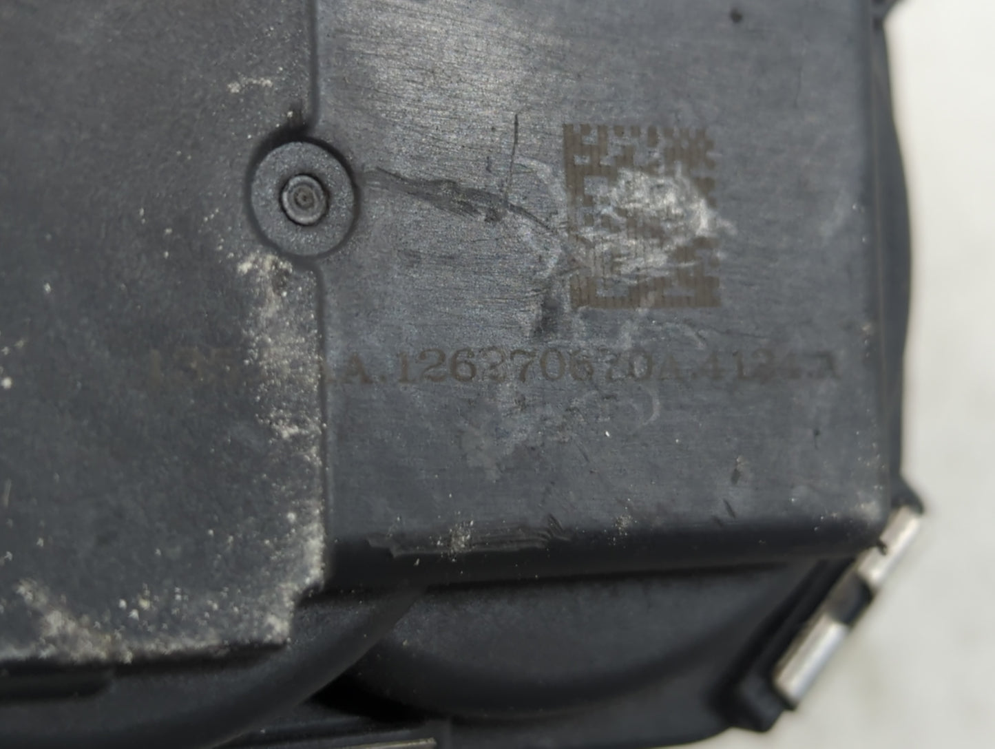 2013-2018 Cadillac Ats Throttle Body P/N:126370670 Fits Fits 2013 2014 2015 2016 2017 2018 2019 2020 2021 OEM Used Auto Part