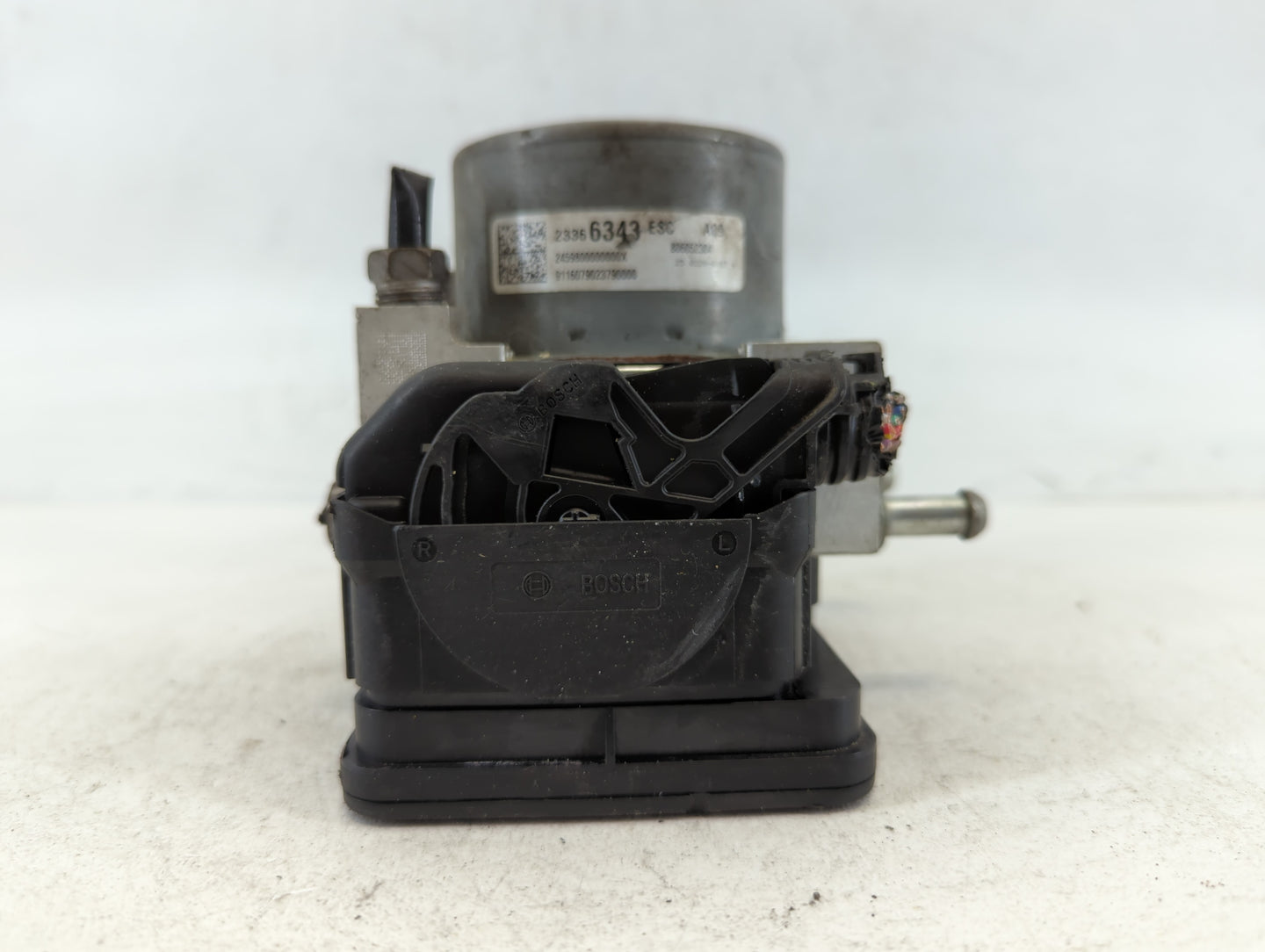 2014-2016 Cadillac Ats ABS Pump Control Module Replacement P/N:23366343 Fits Fits 2014 2015 2016 OEM Used Auto Parts - Oemus