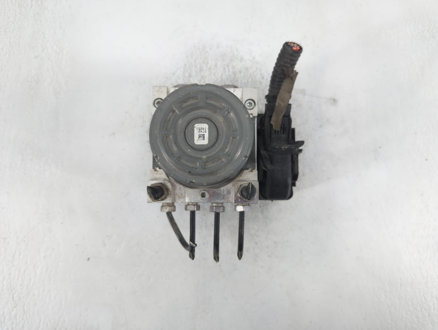 2014-2016 Cadillac Ats ABS Pump Control Module Replacement P/N:23308243 Fits Fits 2014 2015 2016 OEM Used Auto Parts - Oemus