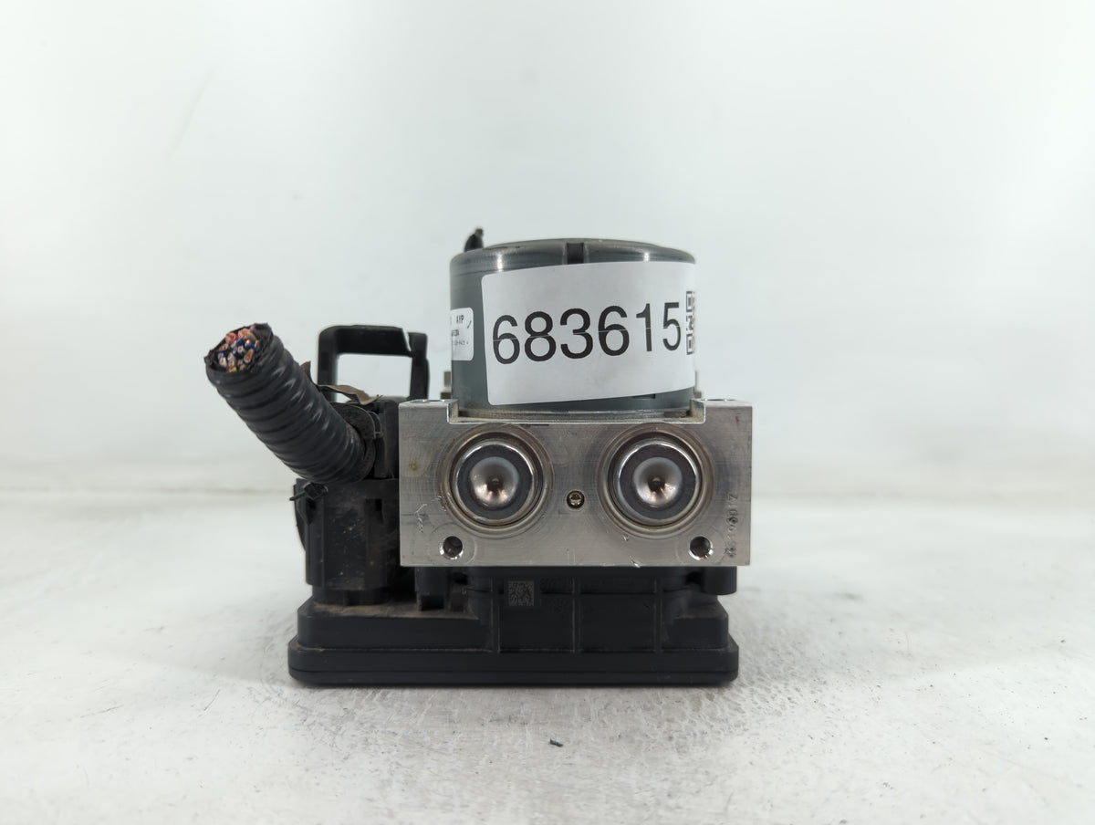 2014-2016 Cadillac Ats Anti-Lock Brake ABS Pump Module Actuator OEM P/N:23308243 Fits Fits 2014 2015 2016 OEM Used Auto Part