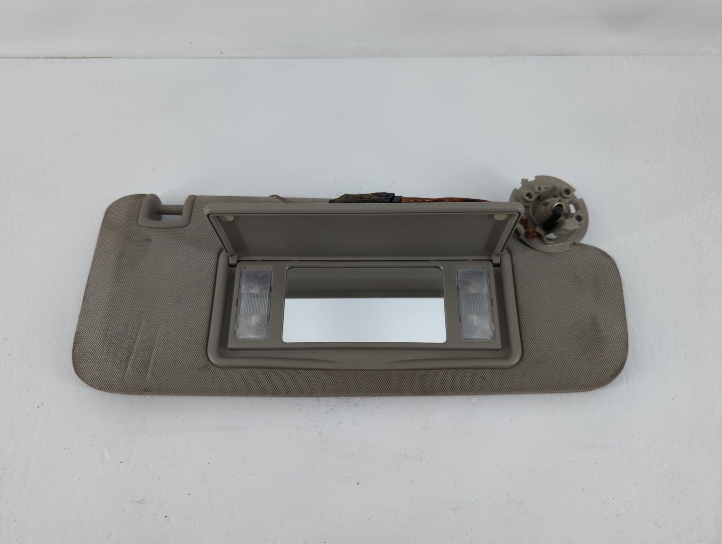 2014-2018 Cadillac Ats Sun Visor Shade Replacement Passenger Right Mirror Fits Fits 2014 2015 2016 2017 2018 2019 OEM Used A