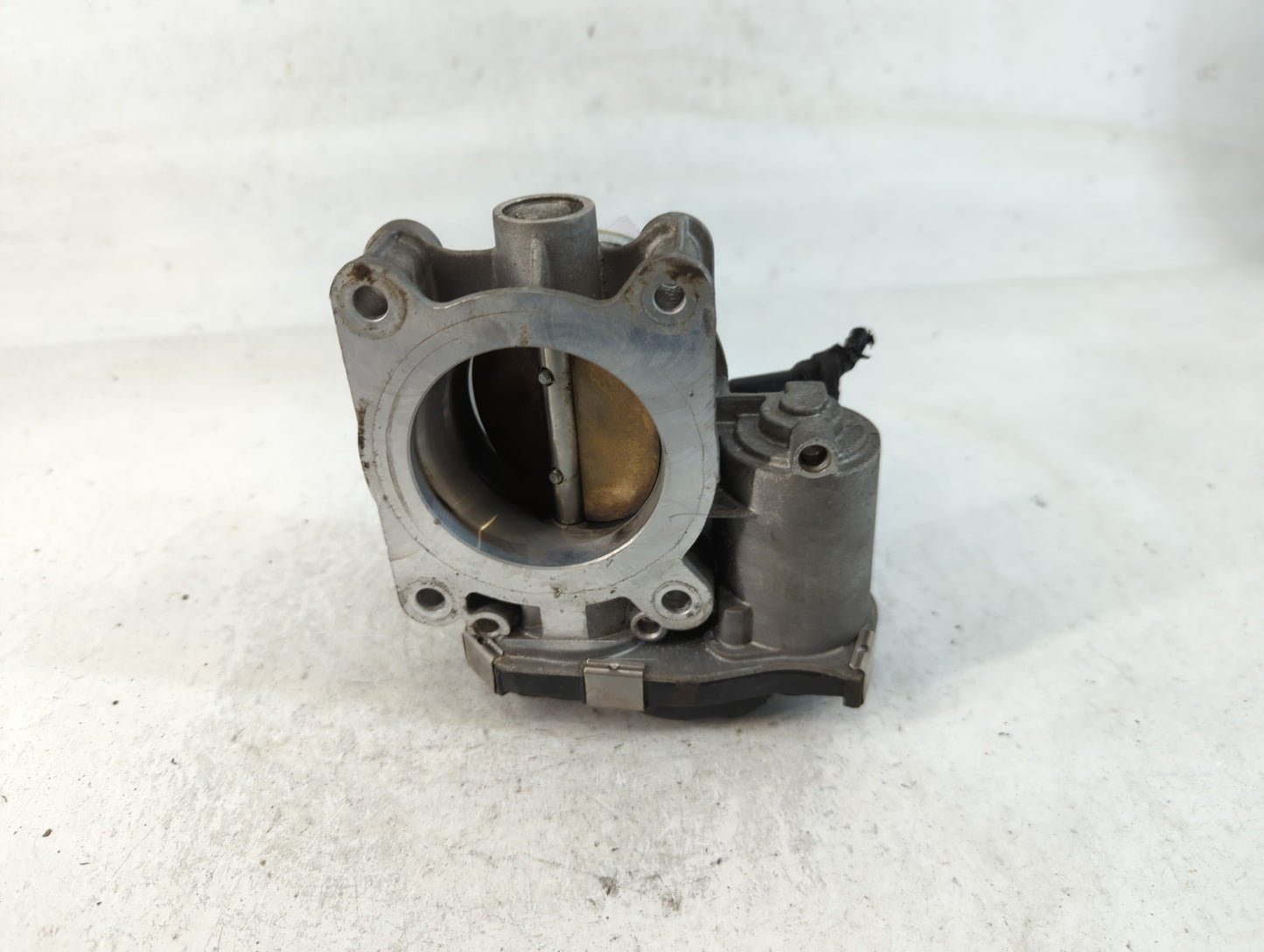 2013-2018 Cadillac Ats Throttle Body P/N:12627067DA Fits Fits 2013 2014 2015 2016 2017 2018 2019 2020 2021 OEM Used Auto Par