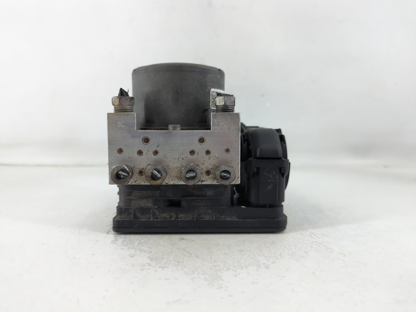 2014-2016 Cadillac Ats ABS Pump Control Module Replacement P/N:22932435 Fits Fits 2014 2015 2016 OEM Used Auto Parts - Oemus