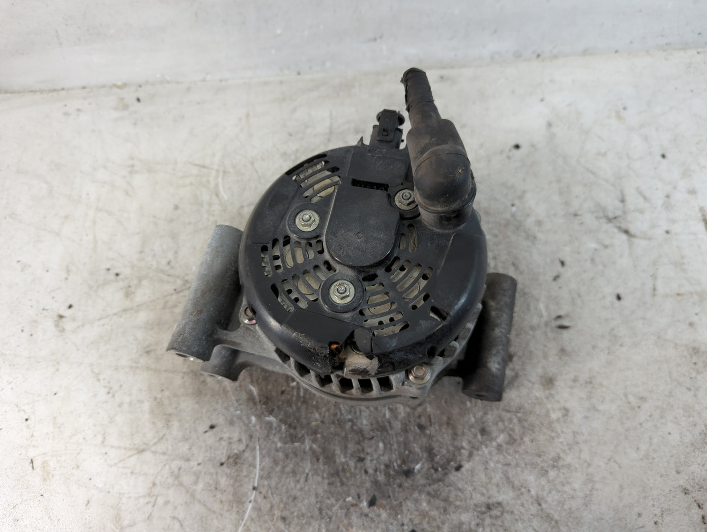 2016-2018 Cadillac Ats Alternator Replacement Generator Charging Assembly Engine OEM P/N:TN104211-0670 23272782 Fits OEM Use