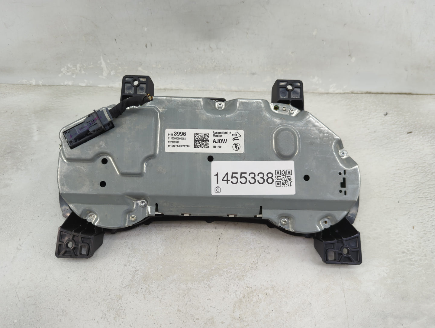 2016 Cadillac Cts Instrument Cluster Speedometer Gauges P/N:84053996 Miles: Fits OEM Used Auto Parts - Oemusedautoparts1.com