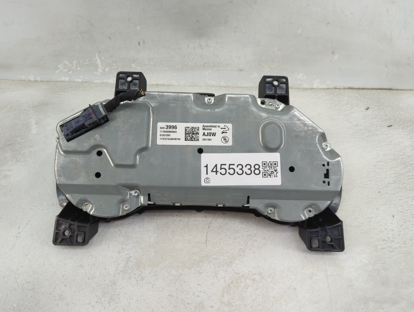 2016 Cadillac Cts Instrument Cluster Speedometer Gauges P/N:84053996 Miles: Fits OEM Used Auto Parts - Oemusedautoparts1.com