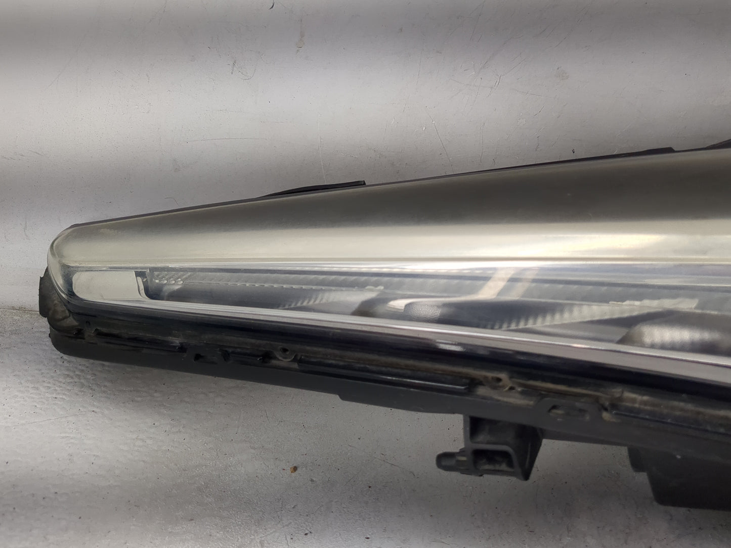 2014-2019 Cadillac Cts Passenger Right Oem Head Light Headlight Lamp - Oemusedautoparts1.com