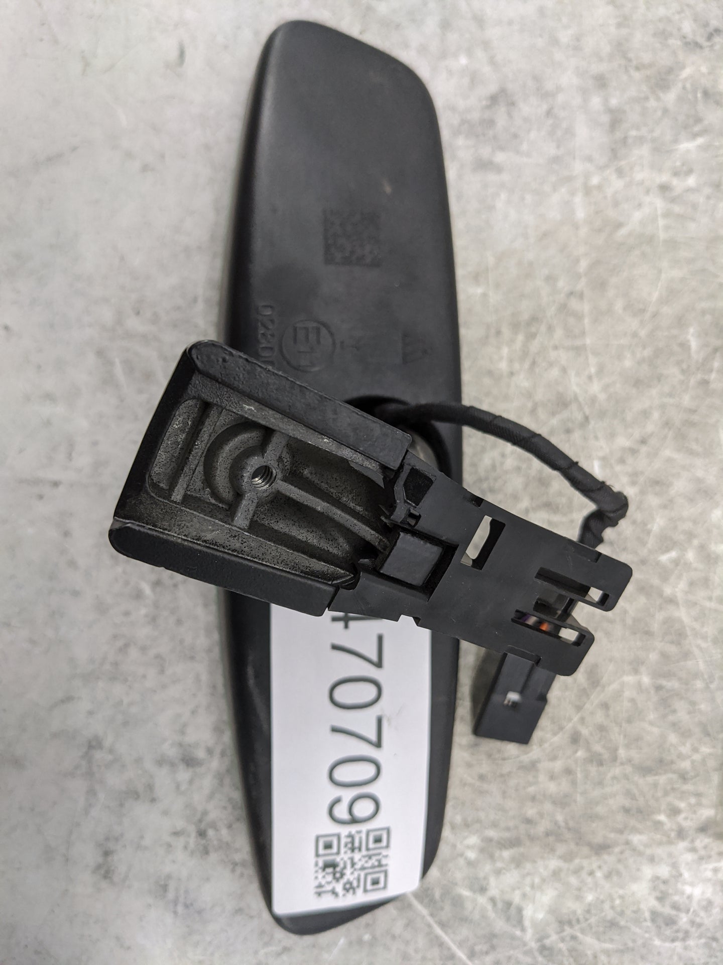 2016-2019 Cadillac Cts Interior Rear View Mirror Replacement OEM P/N:028006 Fits Fits 2016 2017 2018 2019 OEM Used Auto Part