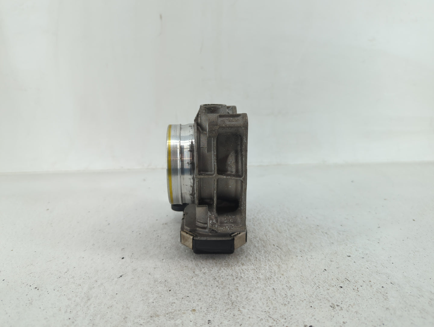 2014-2019 Cadillac Cts Throttle Body P/N:12669071DA 12670837AA, 12681472AA Fits Fits 2013 2014 2015 2016 2017 2018 2019 2020