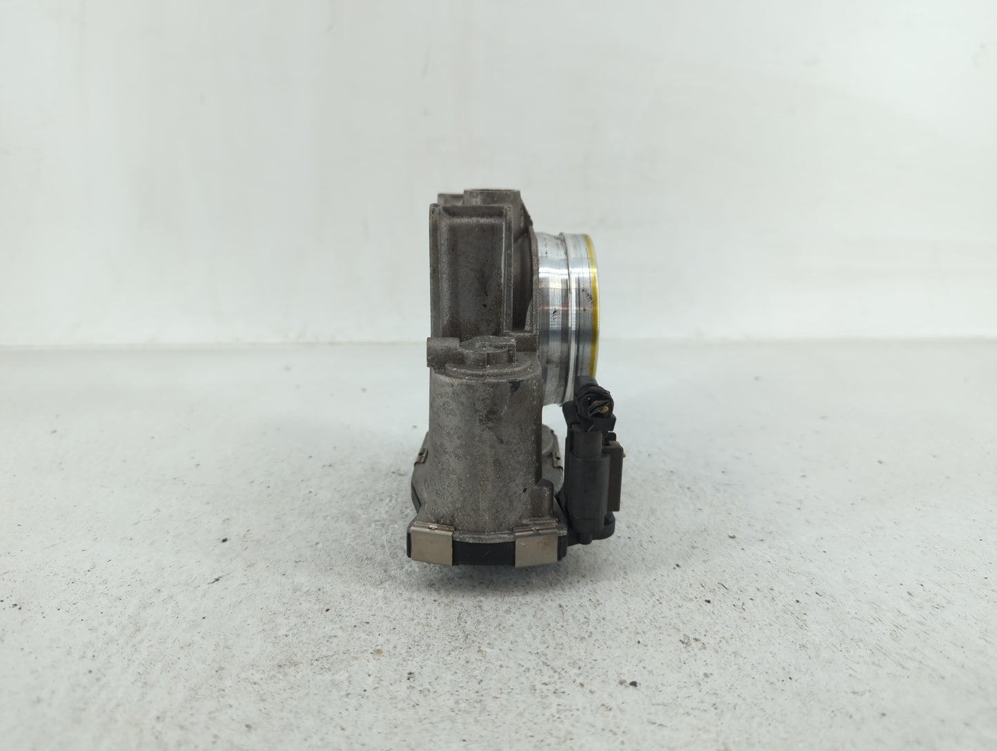 2014-2019 Cadillac Cts Throttle Body P/N:12669071DA 12670837AA, 12681472AA Fits Fits 2013 2014 2015 2016 2017 2018 2019 2020