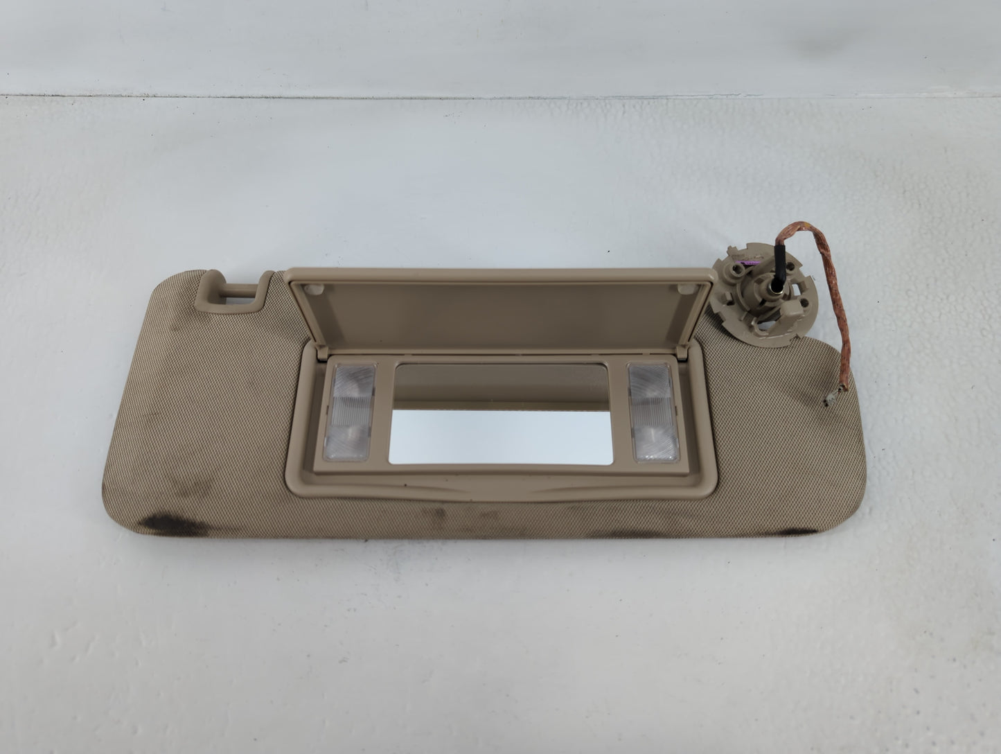 2014-2019 Cadillac Cts Sun Visor Shade Replacement Passenger Right Mirror Fits Fits 2014 2015 2016 2017 2018 2019 OEM Used A