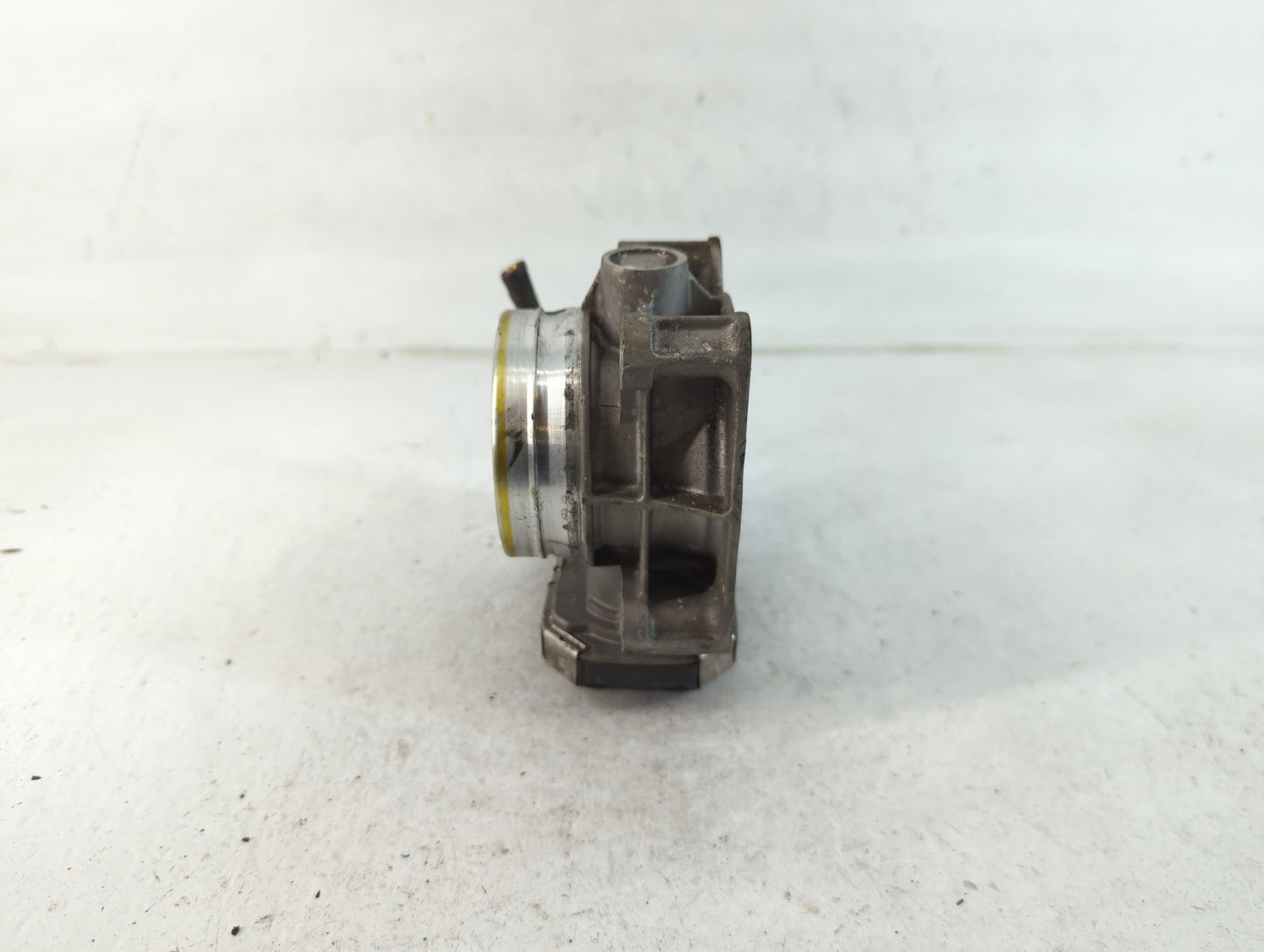 2014-2019 Cadillac Cts Throttle Body P/N:12627067DA Fits Fits 2013 2014 2015 2016 2017 2018 2019 2020 2021 OEM Used Auto Par