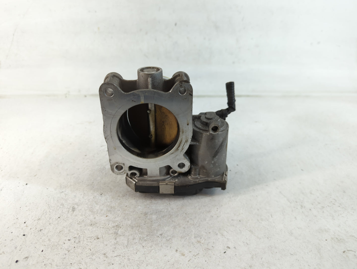 2014-2019 Cadillac Cts Throttle Body P/N:12627067DA Fits Fits 2013 2014 2015 2016 2017 2018 2019 2020 2021 OEM Used Auto Par