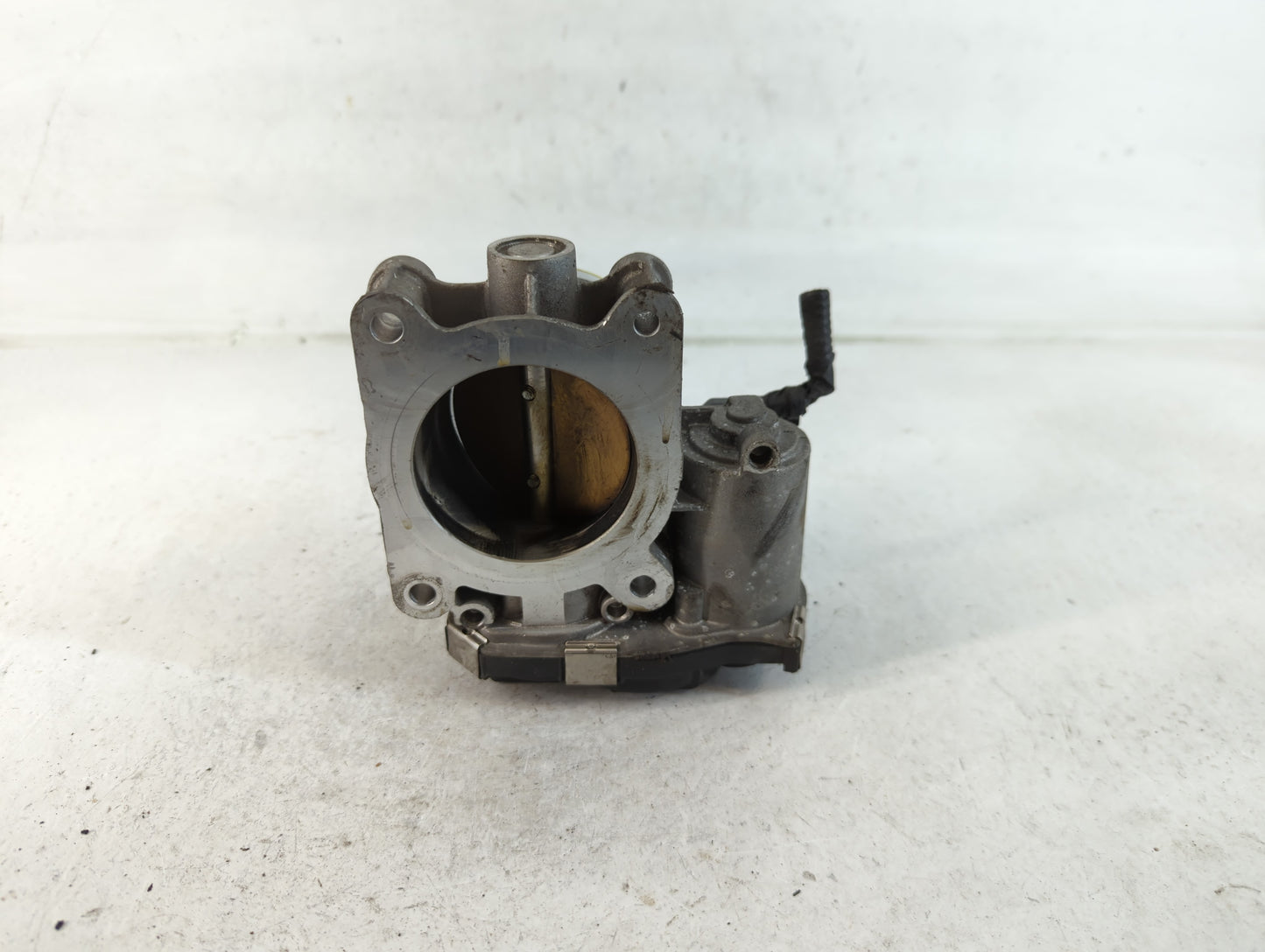 2014-2019 Cadillac Cts Throttle Body P/N:12627067DA Fits Fits 2013 2014 2015 2016 2017 2018 2019 2020 2021 OEM Used Auto Par