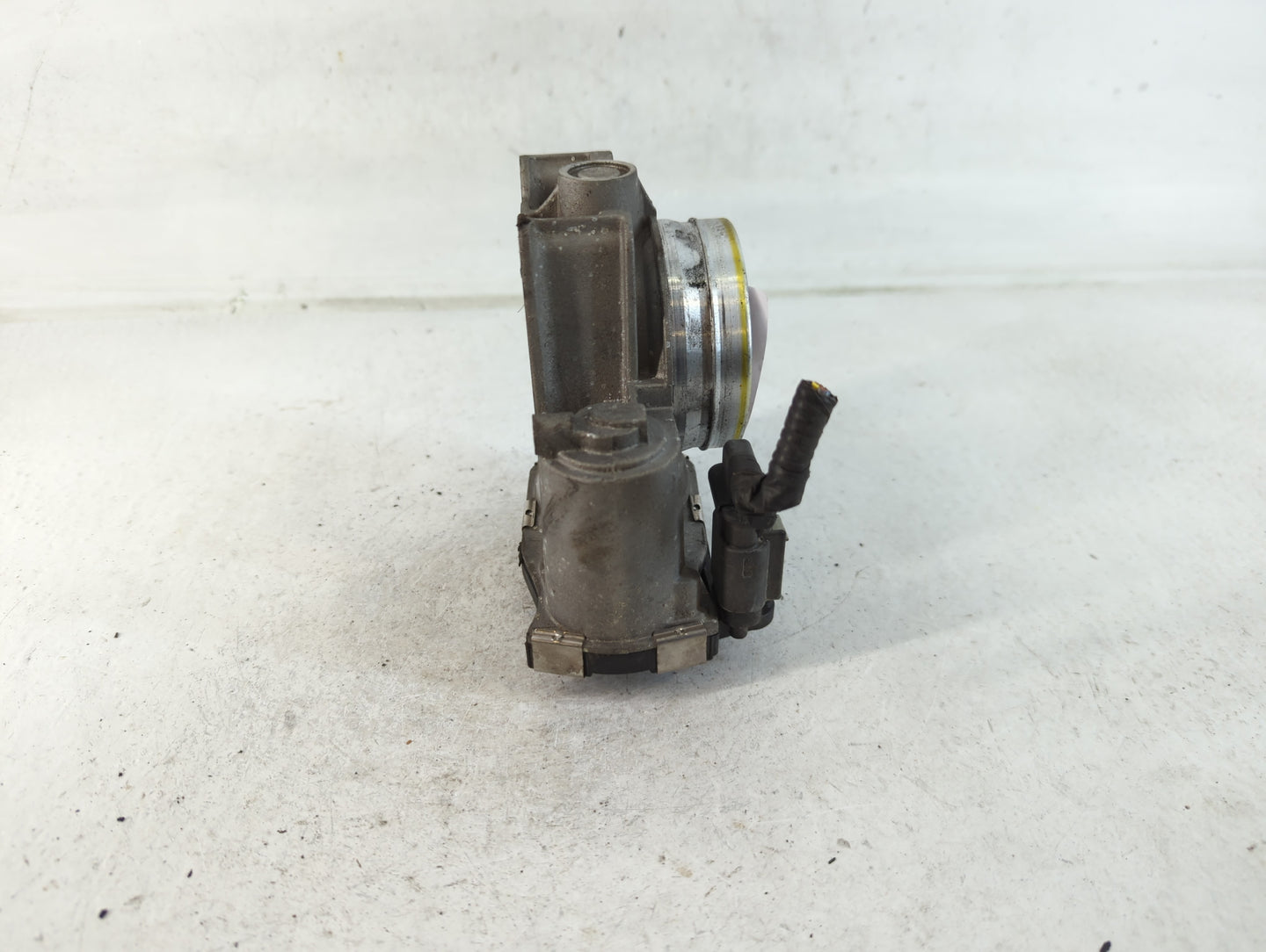 2014-2019 Cadillac Cts Throttle Body P/N:12627067DA Fits Fits 2013 2014 2015 2016 2017 2018 2019 2020 2021 OEM Used Auto Par