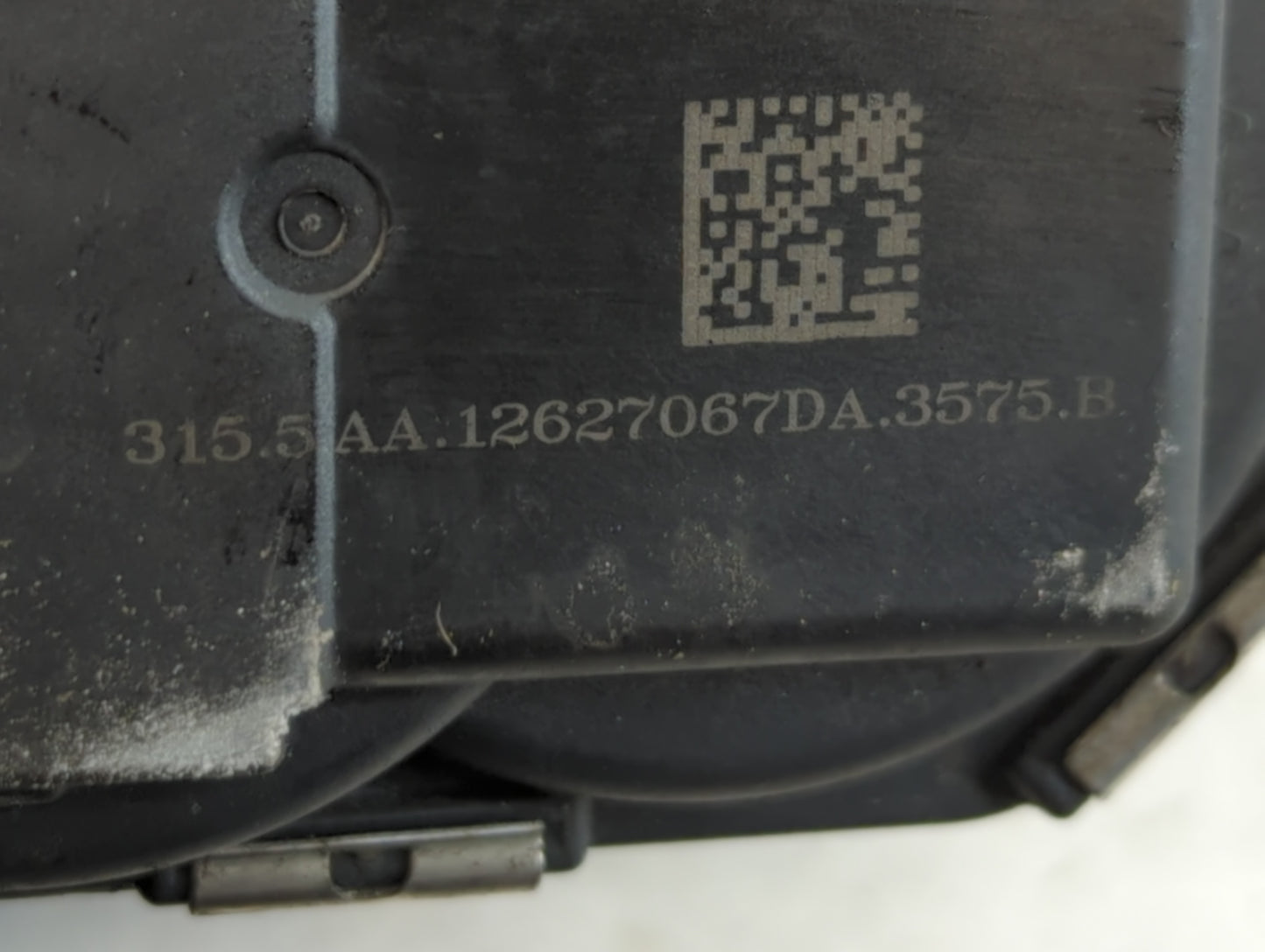 2014-2019 Cadillac Cts Throttle Body P/N:12627067DA Fits Fits 2013 2014 2015 2016 2017 2018 2019 2020 2021 OEM Used Auto Par