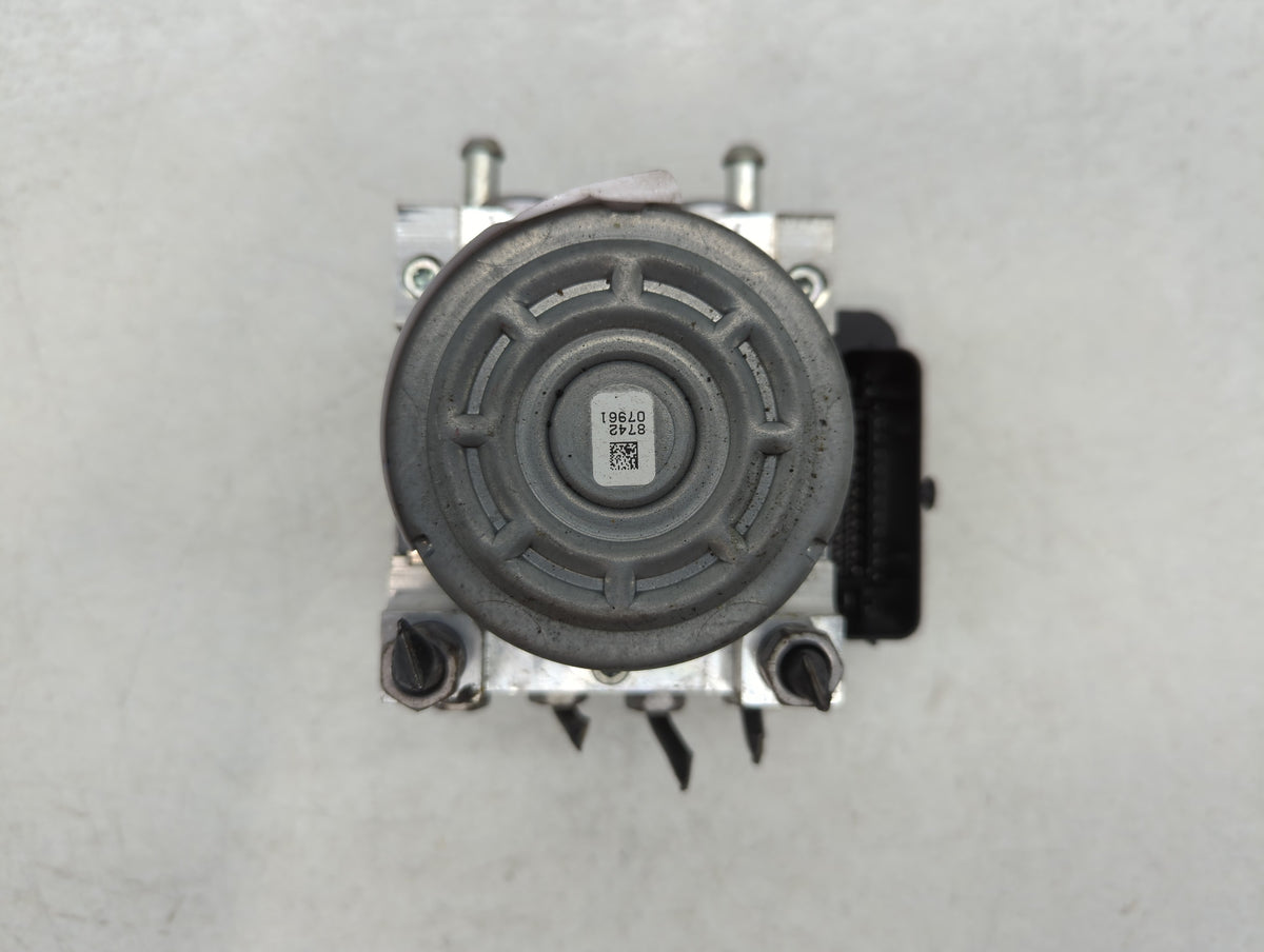 2014-2016 Cadillac Cts Anti-Lock Brake ABS Pump Module Actuator OEM P/N:23366343 Fits Fits 2014 2015 2016 OEM Used Auto Part