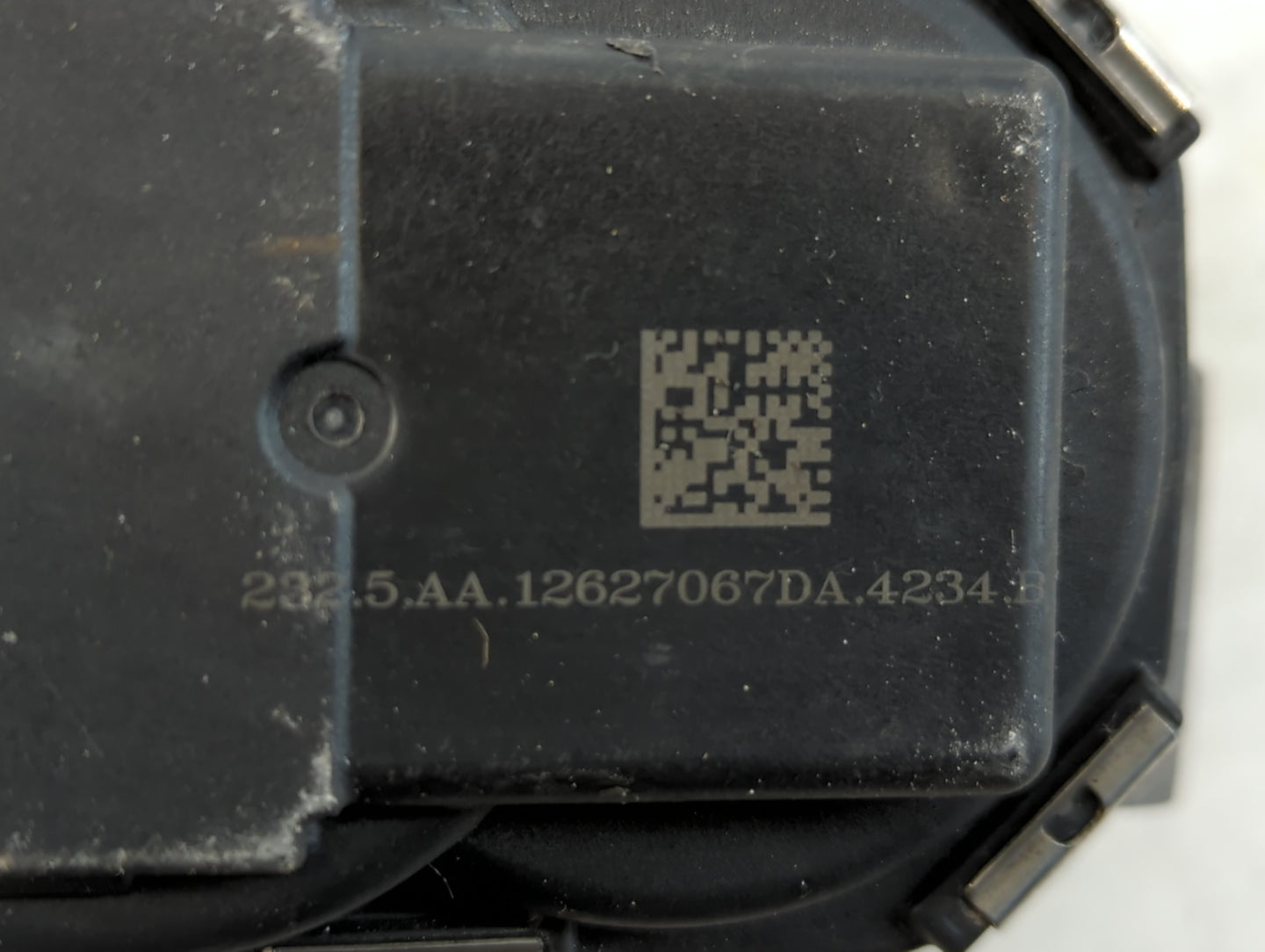 2014-2019 Cadillac Cts Throttle Body P/N:12627067DA Fits Fits 2013 2014 2015 2016 2017 2018 2019 2020 2021 OEM Used Auto Par