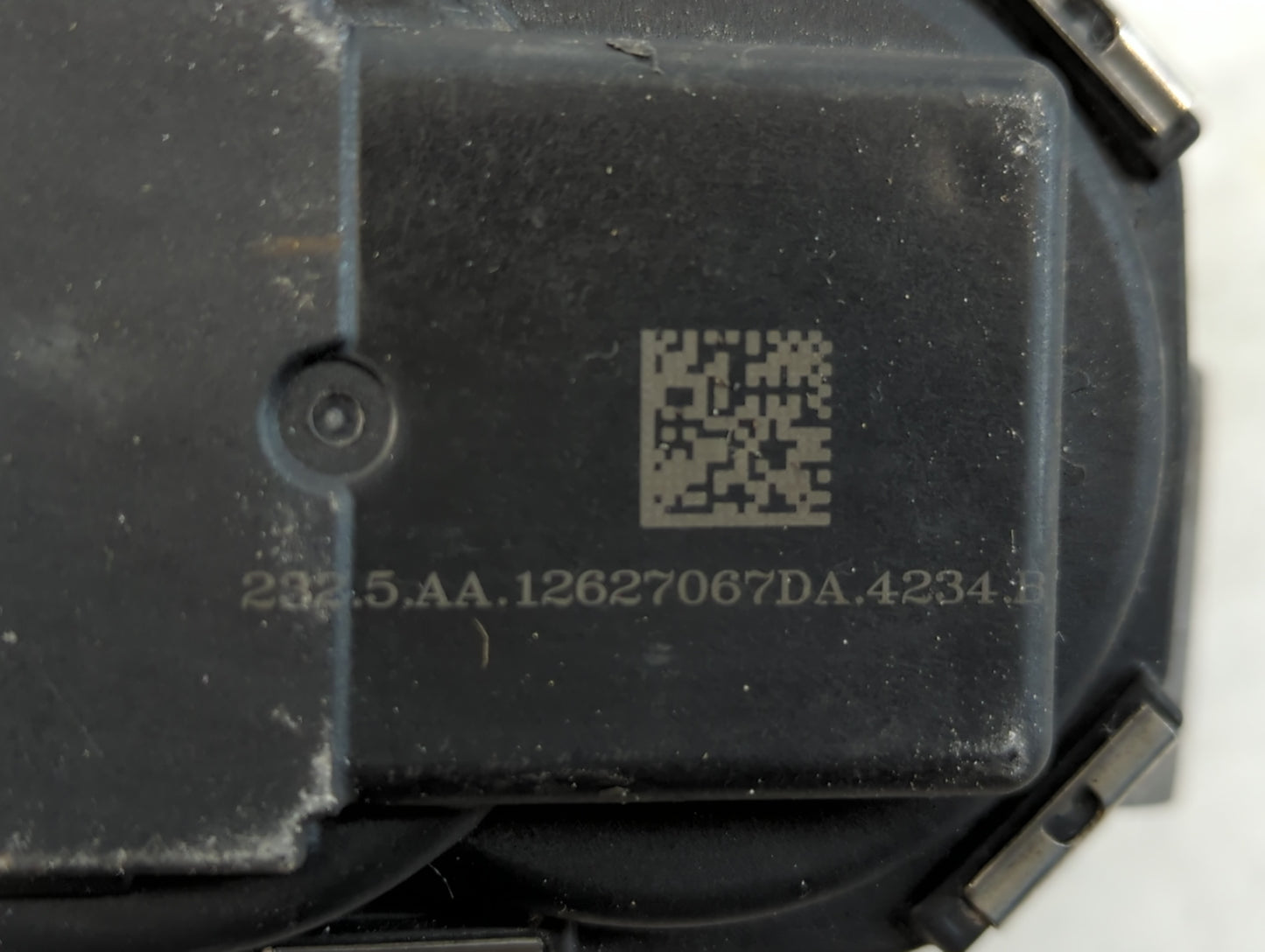 2014-2019 Cadillac Cts Throttle Body P/N:12627067DA Fits Fits 2013 2014 2015 2016 2017 2018 2019 2020 2021 OEM Used Auto Par