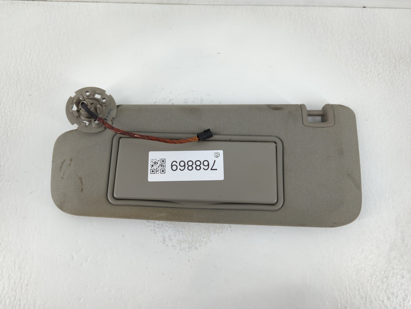 2014-2019 Cadillac Cts Sun Visor Shade Replacement Driver Left Mirror Fits Fits 2014 2015 2016 2017 2018 2019 OEM Used Auto 