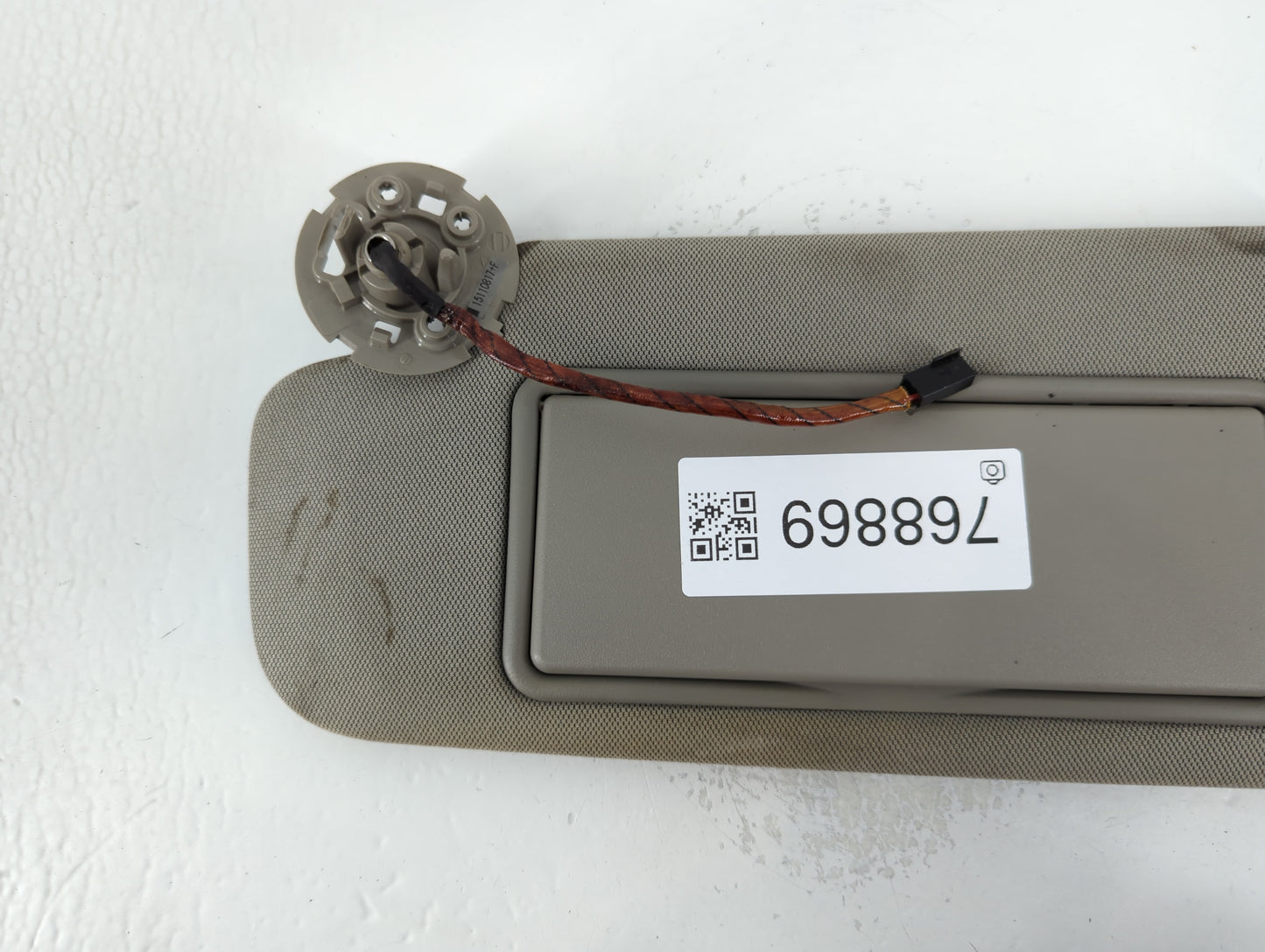 2014-2019 Cadillac Cts Sun Visor Shade Replacement Driver Left Mirror Fits Fits 2014 2015 2016 2017 2018 2019 OEM Used Auto 