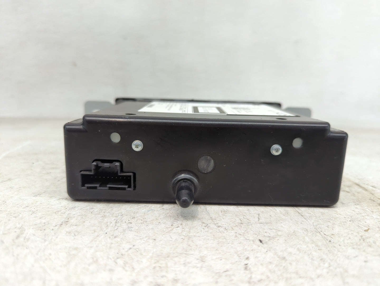2015-2020 Cadillac Escalade Radio AM FM Cd Player Receiver Replacement P/N:84016435 Fits Fits 2015 2016 2017 2018 2019 2020 