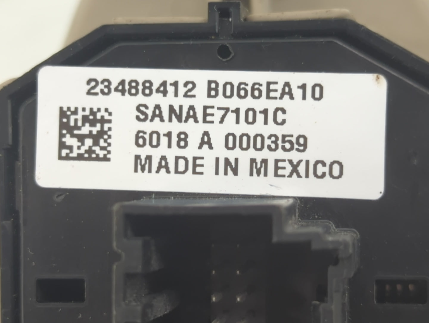 2015-2020 Cadillac Escalade Master Power Window Switch Replacement Driver Side Left P/N:23488412 B066EA10 Fits OEM Used Auto