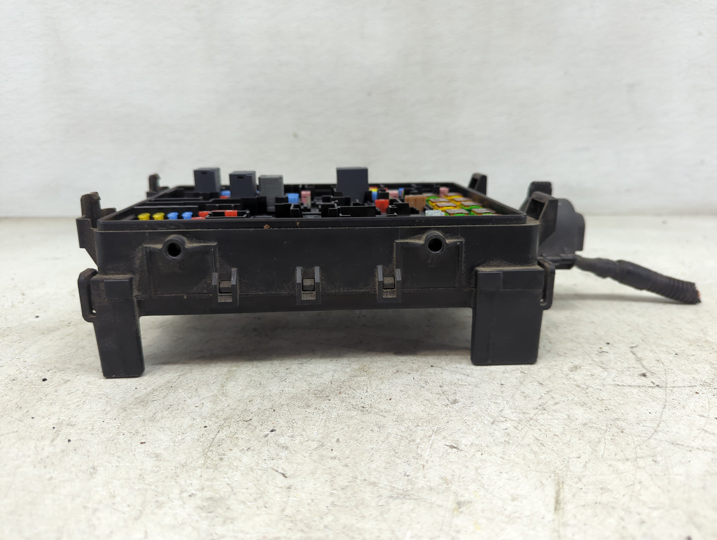 2015-2020 Cadillac Escalade Fusebox Fuse Box Panel Relay Module P/N:23418066 86323800603230 Fits OEM Used Auto Parts - Oemus