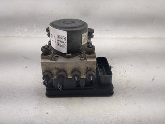 compare product 2016-2018 Cadillac Escalade Anti-Lock Brake ABS Pump Module Actuator OEM P/N:23388972 23388992, 85112207 Fits Fits 2016 2017 2018 OEM Used Auto Parts