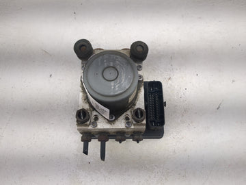 2016-2018 Cadillac Escalade ABS Pump Control Module Replacement P/N:23388972 23388992, 85112207, 59327401 Fits Fits 2016 2017 2018 OEM Used Auto Parts