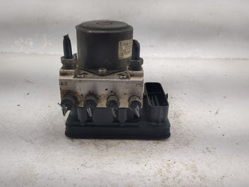 2016-2018 Cadillac Escalade ABS Pump Control Module Replacement P/N:23388972 23388992, 85312207, 59327401 Fits Fits 2016 201