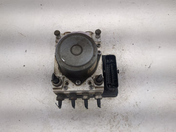 2016-2018 Cadillac Escalade ABS Pump Control Module Replacement P/N:23388972 23388992, 85312207, 59327401 Fits Fits 2016 2017 2018 OEM Used Auto Parts