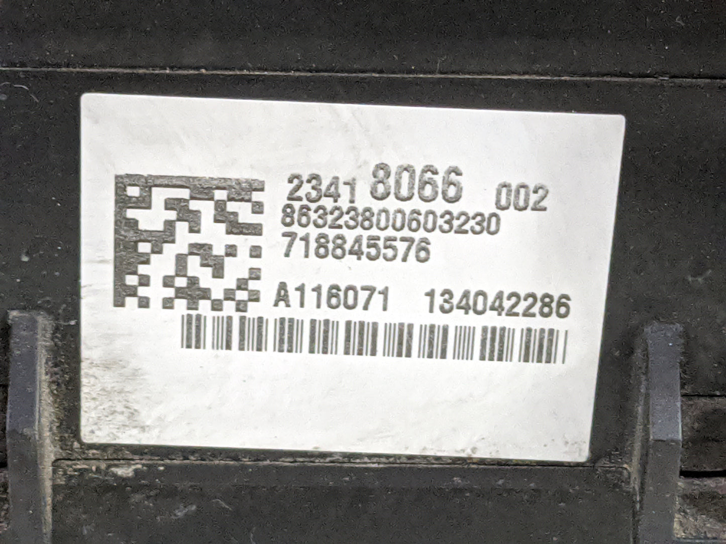 2015-2020 Cadillac Escalade Fusebox Fuse Box Panel Relay Module P/N:23418066 8632380060323 Fits Fits 2015 2016 2017 2018 201
