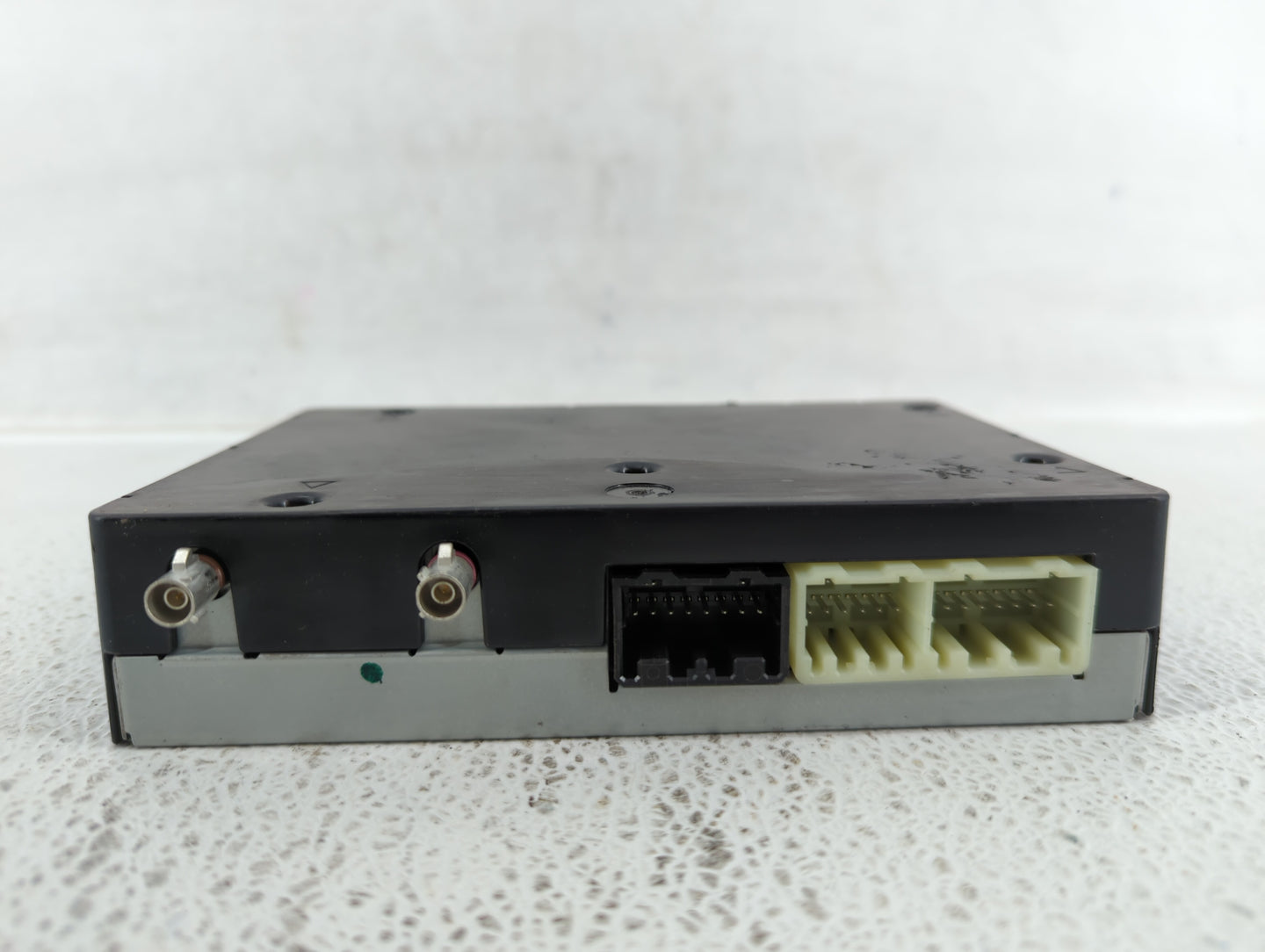2016-2017 Cadillac Escalade Chassis Control Module Ccm Bcm Body Control - Oemusedautoparts1.com