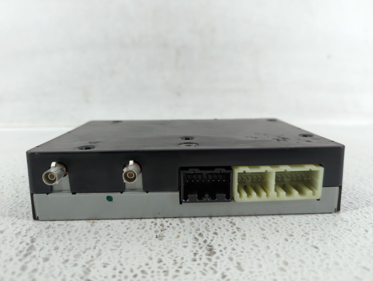 2016-2017 Cadillac Escalade Chassis Control Module Ccm Bcm Body Control - Oemusedautoparts1.com