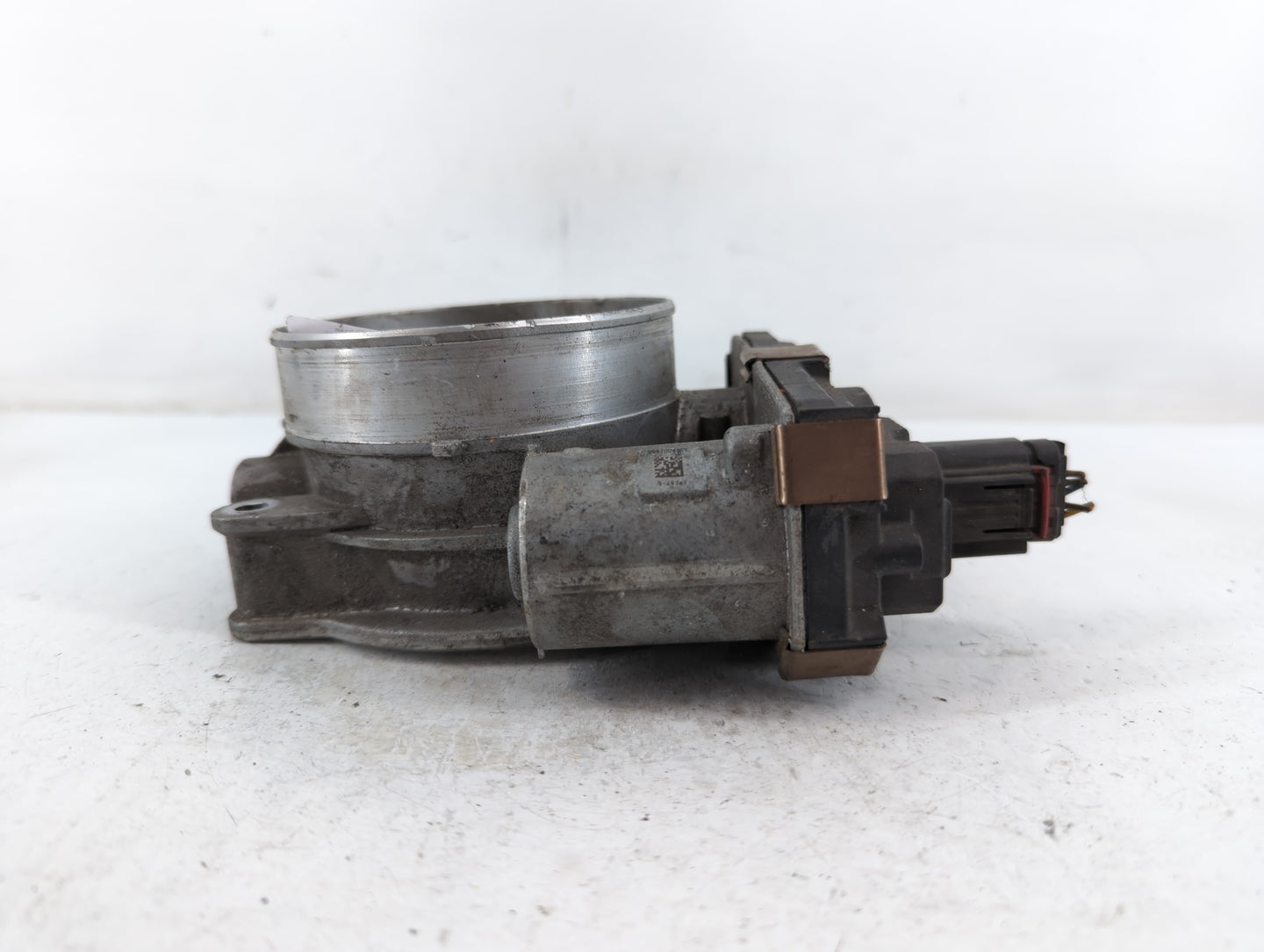 2015-2021 Cadillac Escalade Throttle Body P/N:12620263 Fits Fits 2014 2015 2016 2017 2018 2019 2020 2021 2022 OEM Used Auto 