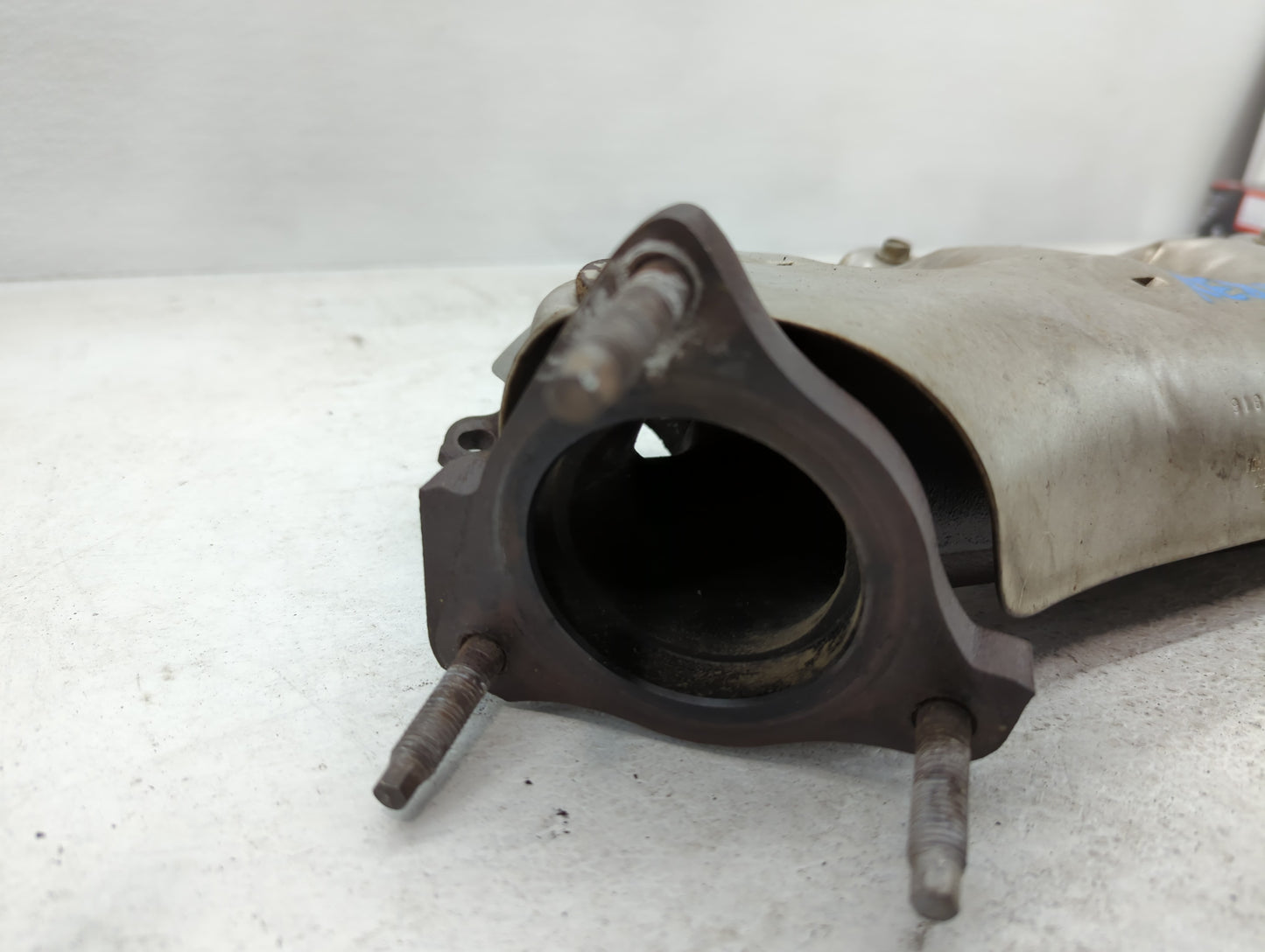 2015 Cadillac Escalade Turbocharger Exhaust Manifold With Turbo Charger - Oemusedautoparts1.com