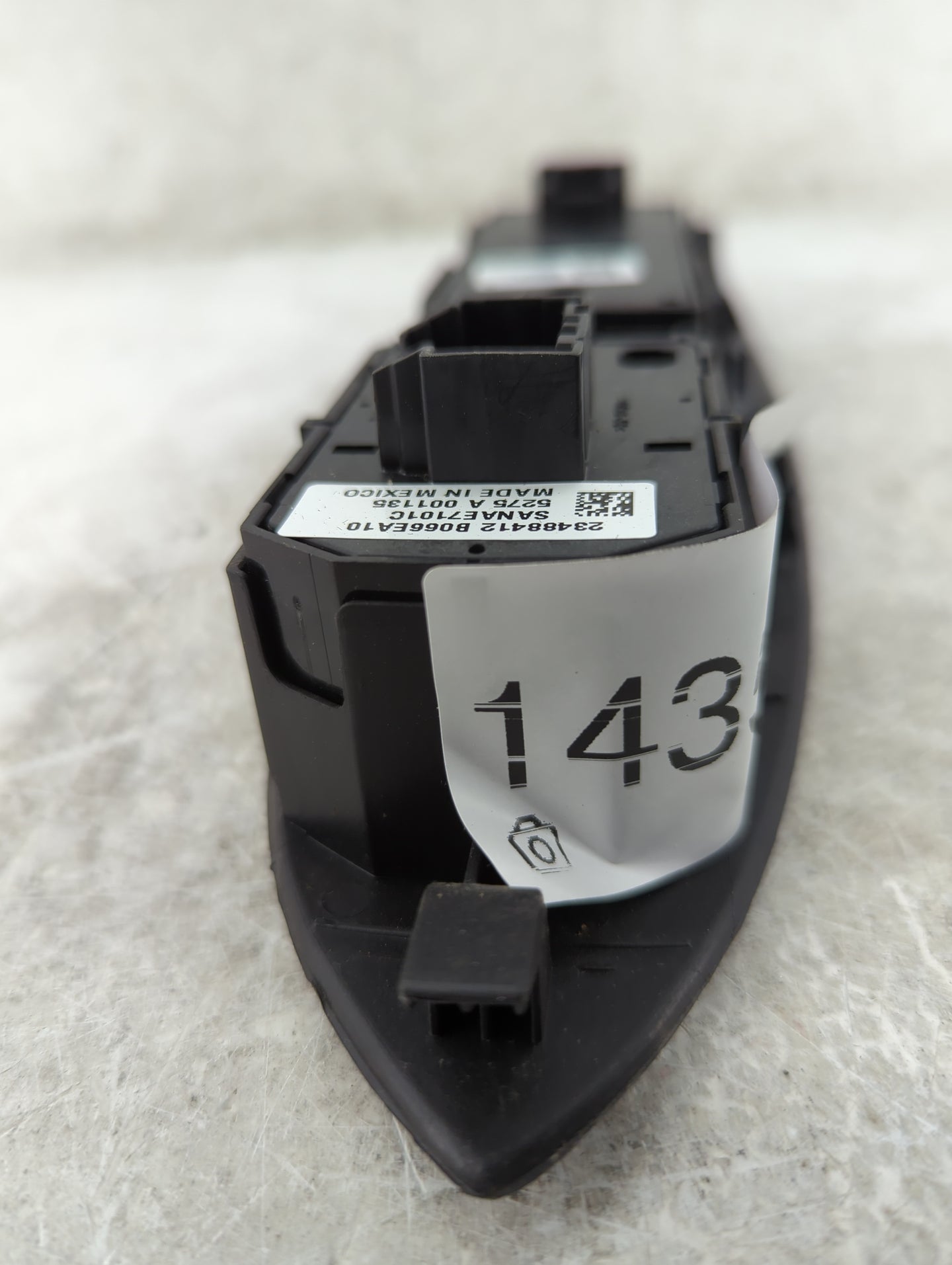 2015-2020 Cadillac Escalade Esv Master Power Window Switch Replacement Driver Side Left P/N:B067EA09 23427093 Fits OEM Used 