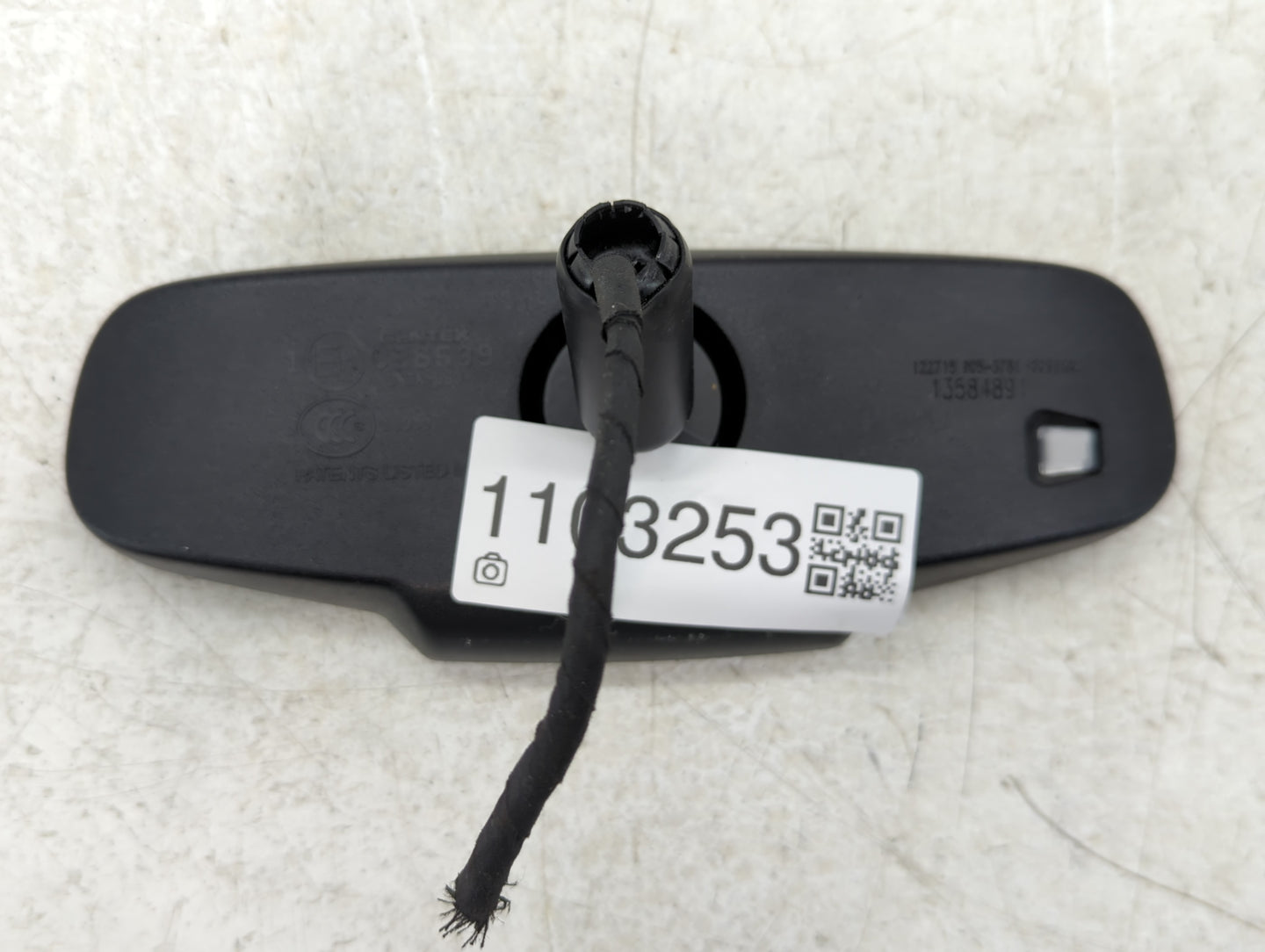 2010-2016 Cadillac Srx Interior Rear View Mirror Replacement OEM P/N:13584891 Fits OEM Used Auto Parts - Oemusedautoparts1.c